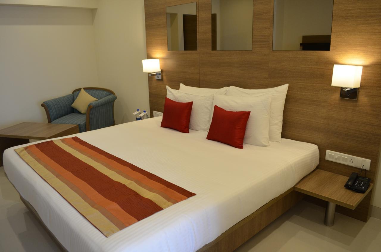 Regency Tiruttani By Grt Hotels Thiruttani Phòng bức ảnh