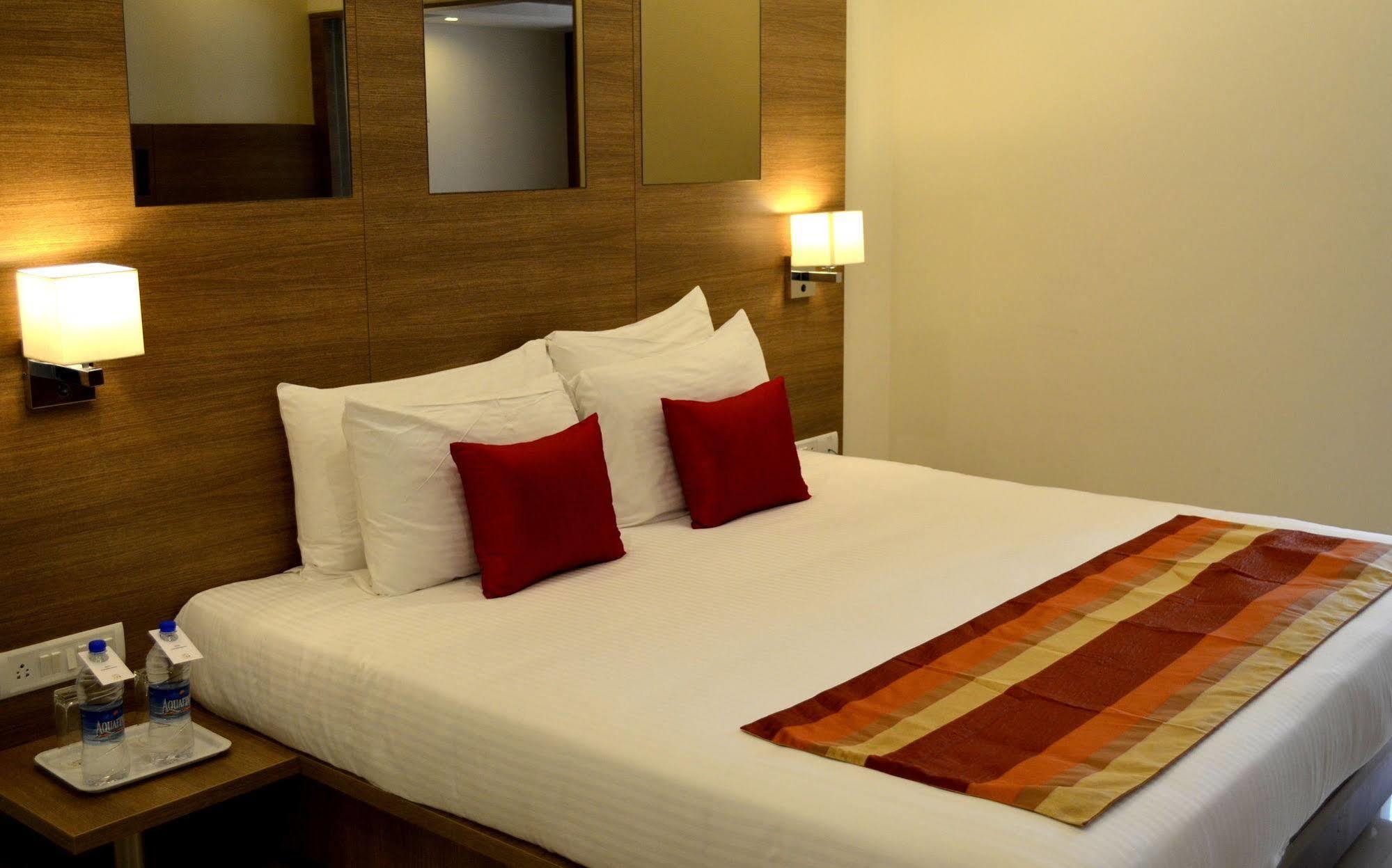 Regency Tiruttani By Grt Hotels Thiruttani Ngoại thất bức ảnh